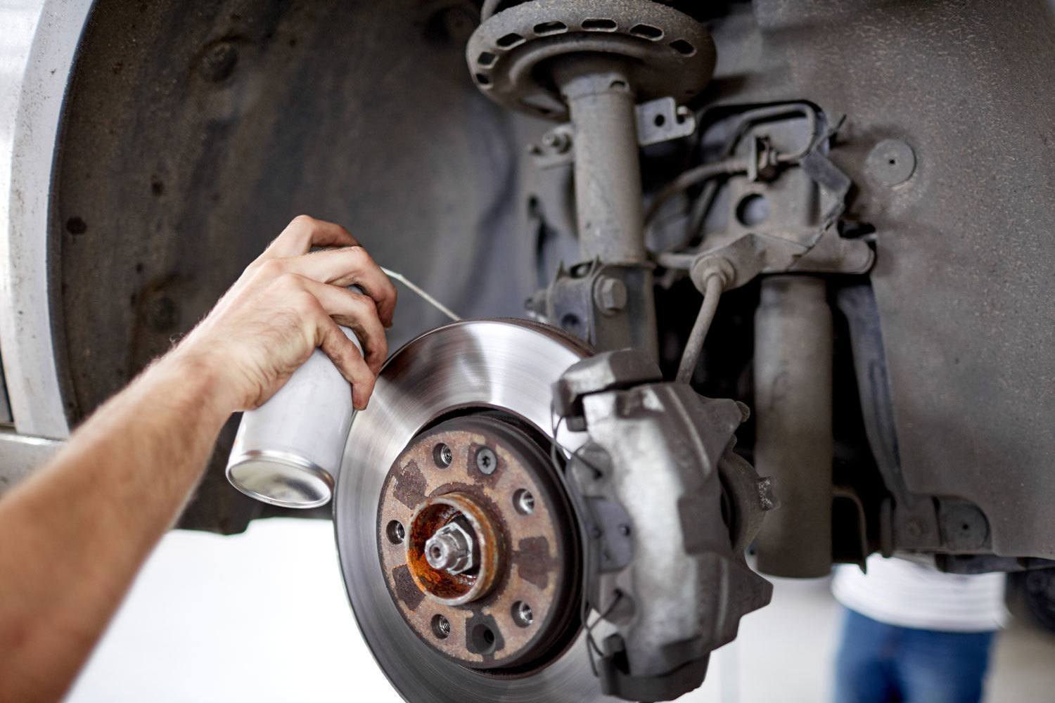 How To Clean Your Brake Rotor: The Safe And Easy Way