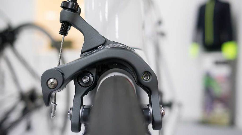 How does air brake work Getting insights from physics and engineering