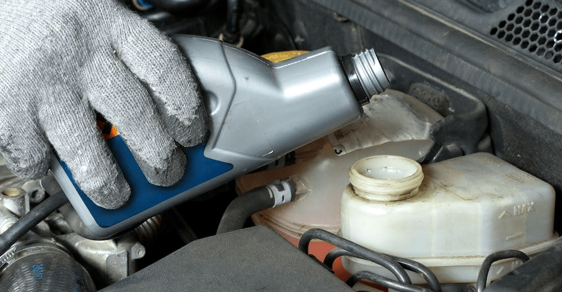 How to Check Brake Fluid: Check the fluid level in your car