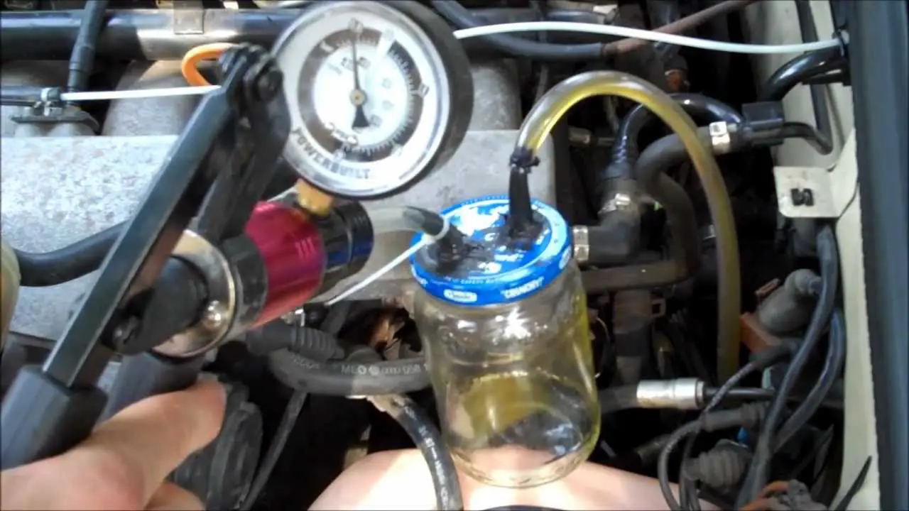 how to use one man brake bleeder on the clutch